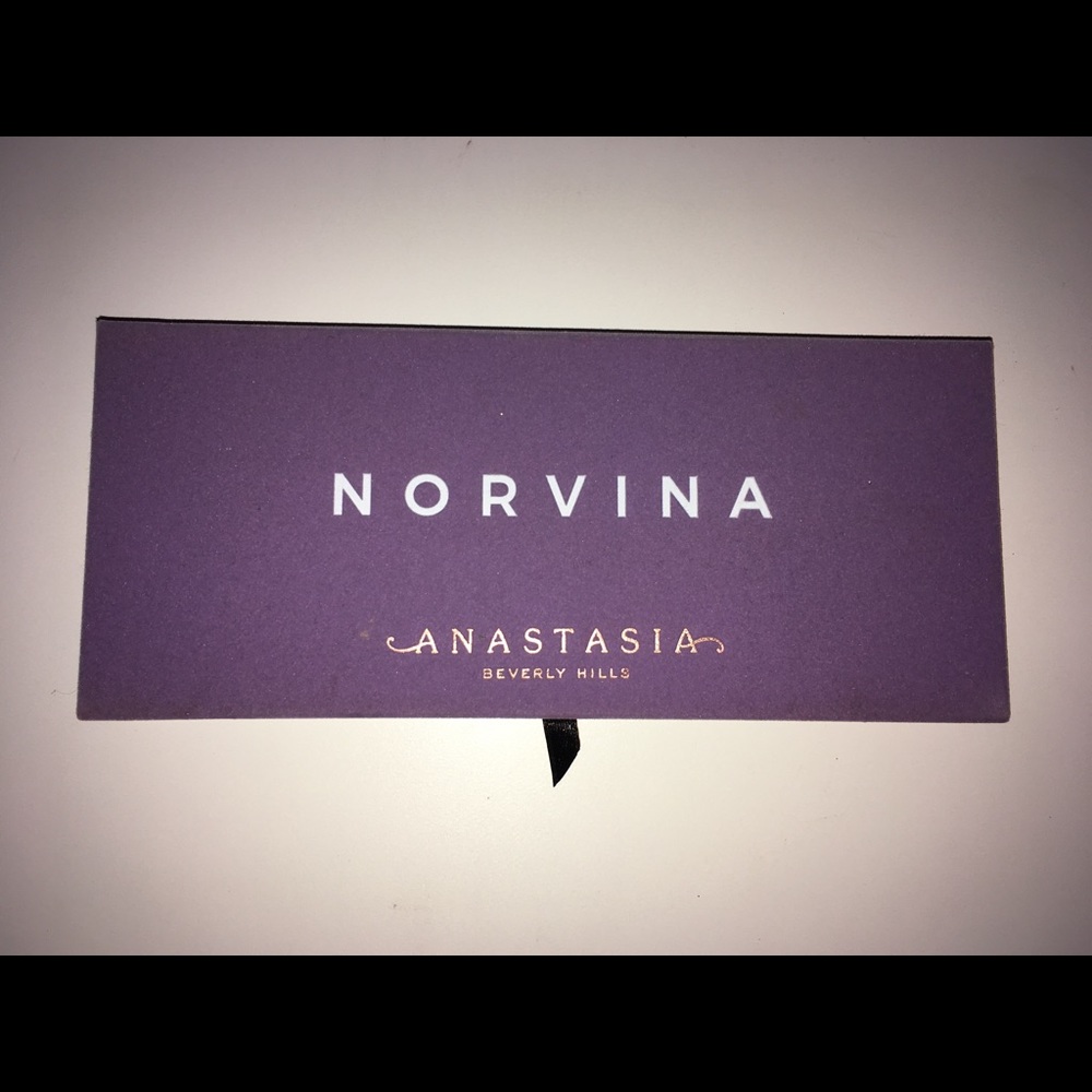 Abh norvina palette